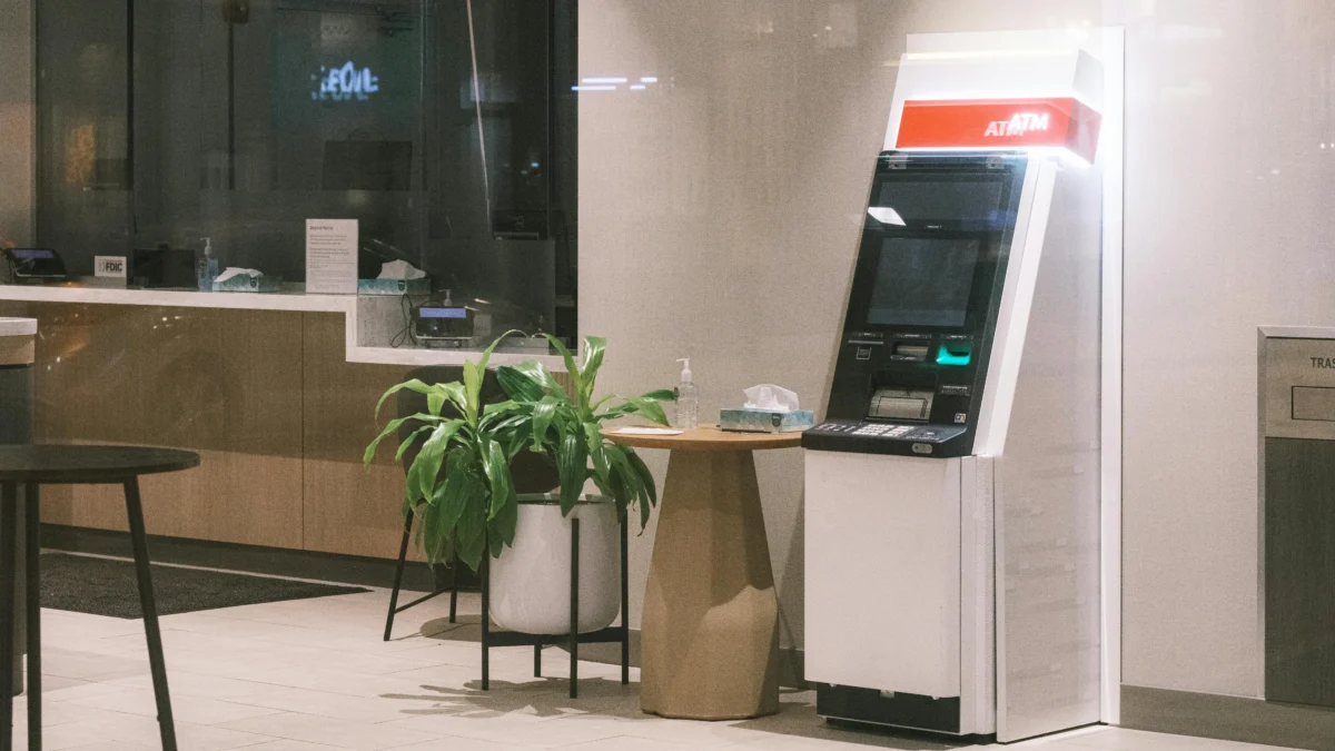 ATM helping impulse purchases inside an Oklahoma small business Image File Name: